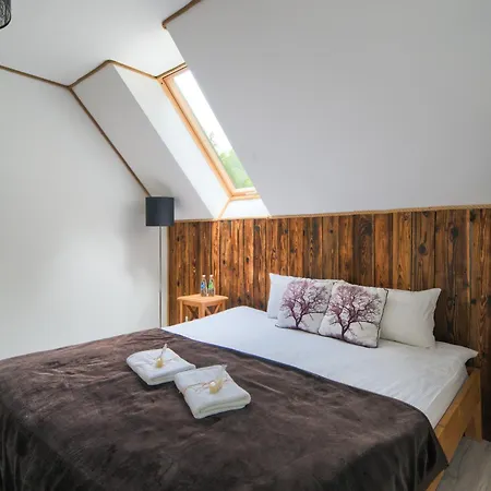 Tarninowe Wzgorze Çiftlik konaklama Kunkowa